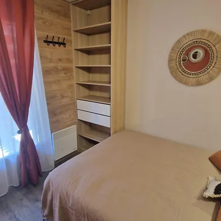 - 10 Pers Au Pied Des Pistes Apartment *